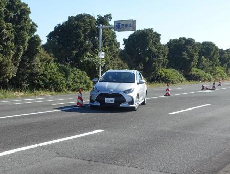 【JAF山口】公道ではできない体験で、運転のクセや身