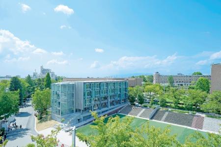 ◆研究室と市場の距離が縮まった10年◆ 関西大学がutf-8