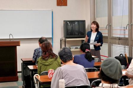 「学校か、家か」の二択にしない。不登校の子どもに“