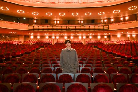 城田優インタビュー｜梅田芸術劇場メインホール座席全