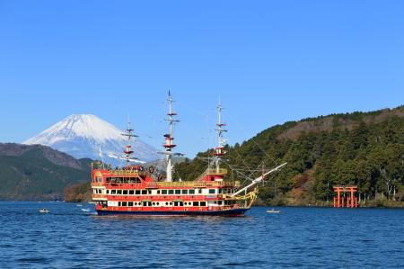 箱根海賊船『ワンちゃん専用クルーズ』を運航します