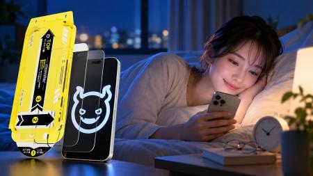 夜までスマホの毎日に。95%以上ブルーライトカットの