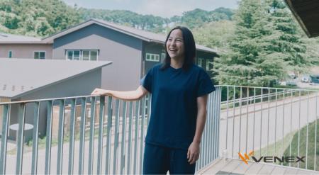 世界で活躍中の女子サッカー選手北川ひかる選手とアン 世界で活躍中の女子サッカー選手北川ひかる選手とアン