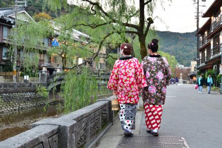 兵庫の魅力を世界へ!初の「兵庫県インバウンドガイド 兵庫の魅力を世界へ!初の「兵庫県インバウンドガイド