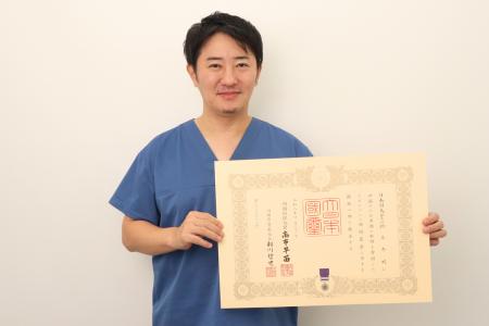 アモーレクリニック 鈴木秀明氏が4年連続の紺綬褒章を