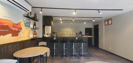 大阪・谷町に「カフェ利用できるワインバー」全世界で 大阪・谷町に「カフェ利用できるワインバー」全世界で