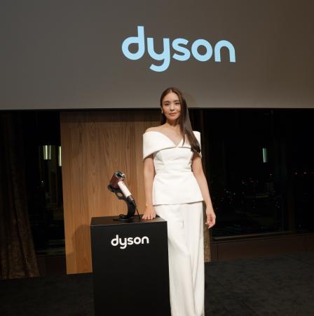 ダイソンビューティー、「Dyson Supersonic Nural(TM) ダイソンビューティー、「Dyson Supersonic Nural(TM)