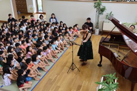 園児ら約170名が生演奏を体感!子どもたちが最後まで 園児ら約170名が生演奏を体感!子どもたちが最後まで