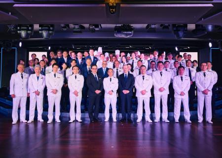 新クルーズ船「MITSUI OCEAN SAKURA」命名記念式典を