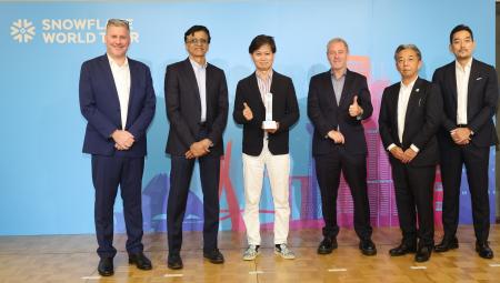 NEC、Snowflake Partner Awardsを受賞