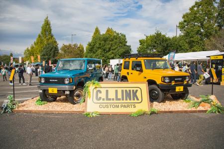 ジムニーが色ごとにずらりと並ぶ“カラージャム”が今年