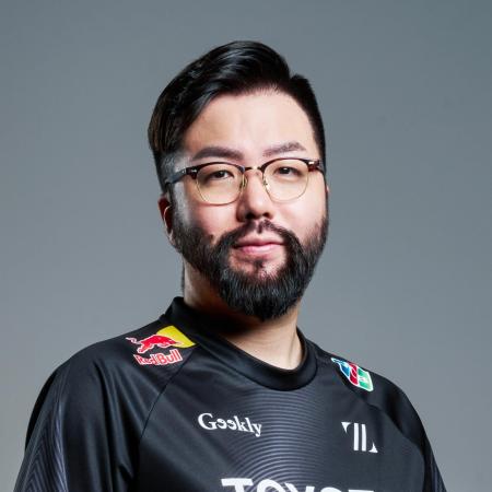 バーチャル世界の人気者が“ゲームな現場”へ鈴木ノリア