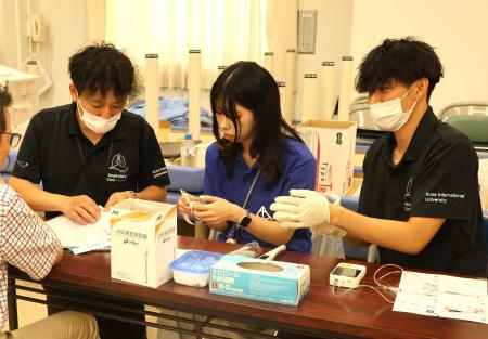 神戸国際大学、呼吸機能と口腔機能を測定する「いきい