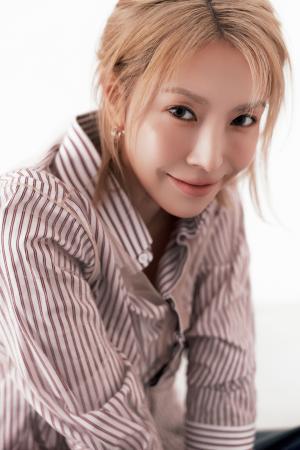 BoA、8年ぶりの日本オリジナルミニアルバム『歩幅』を