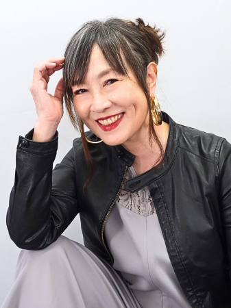 「Bitfan」にて、女優・歌手として活躍する高樹澪の公