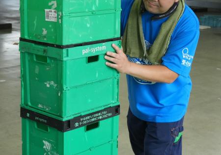 障害者雇用職員との理解深める交流会 都内21事業所の 障害者雇用職員との理解深める交流会 都内21事業所の