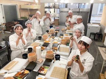 東京寿司職人育成アカデミー、お昼コース10期生(10月 東京寿司職人育成アカデミー、お昼コース10期生(10月