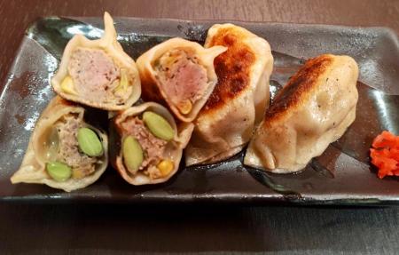 阿佐ヶ谷『青卯餃子』、季節限定新作「枝豆コーン餃子