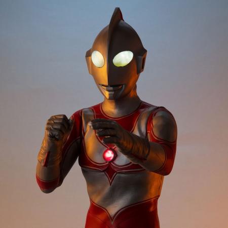 『帰ってきたウルトラマン』より、ライト＆サウンドギ