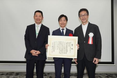 JARECとTOPPAN、自治体指定ごみ袋における家庭プラご JARECとTOPPAN、自治体指定ごみ袋における家庭プラご