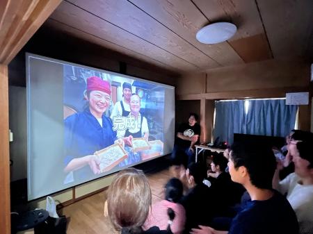 松戸で打った蕎麦が、世界4か国の笑顔になって帰って