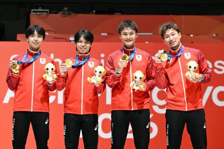 JTB所属、フェンシング日本代表松山恭助選手が団体戦 JTB所属、フェンシング日本代表松山恭助選手が団体戦