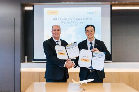 DHL Expressとシンガポール航空、ボーイング777型貨物 DHL Expressとシンガポール航空、ボーイング777型貨物