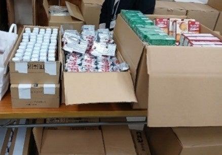災害備蓄品8,114 点を地域支援団体へ寄付 保存水・備 災害備蓄品8,114 点を地域支援団体へ寄付 保存水・備