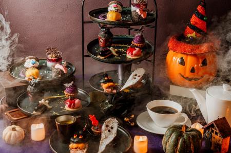 ティータイムで楽しむダークで華やかなハロウィン。昨 ティータイムで楽しむダークで華やかなハロウィン。昨