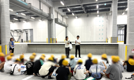 CRE、京都府で開発した物流施設にて児童向け見学会を