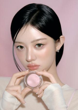 K-POPガールグループ「ILLIT」のMINJUさんがブランド