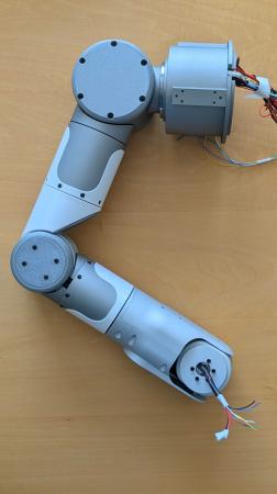 AGIRobots ヒューマノイドロボットアーム「HA1」の販