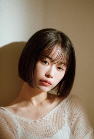 セクシー女優引退を表明したMINAMO、初の半自伝的小説