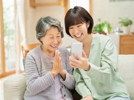 食と「聞く力」から脳の健康づくりへ。neumo、食品・