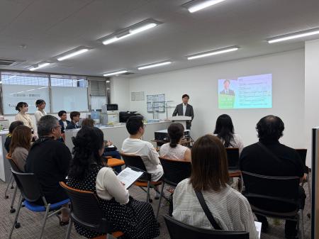 中学1・2年生の保護者向け「進路勉強会」を全3回開催