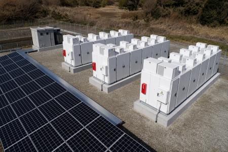 福岡・飯塚第一メガソーラー発電所における併設蓄電池