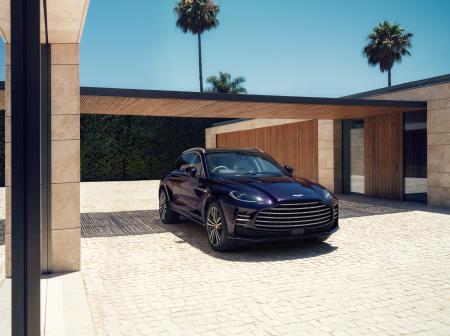 ASTON MARTIN DBX GT 格上の洗練、軽やかなパフutf-8