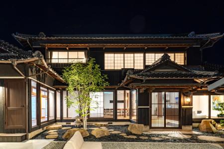香川県・直島に、一棟貸しの宿「Sumu」が10月1日オー