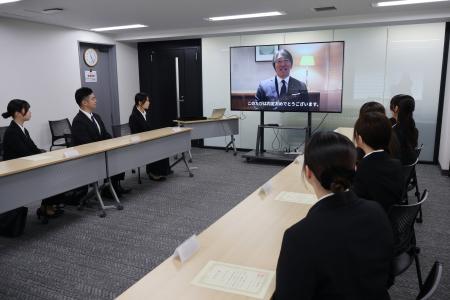 ヒトトヒトホールディングス、2027年度内定式を実施 