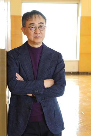 池井戸潤 初のエッセイ集『劇場で会いましょう』が講 池井戸潤 初のエッセイ集『劇場で会いましょう』が講
