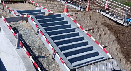 建設用3Dプリンタで、建設現場の省人化・工期短縮へ 建設用3Dプリンタで、建設現場の省人化・工期短縮へ