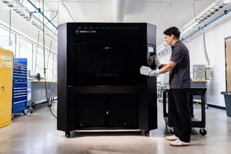 大型治具・工具を短時間で製作するストラタシス社FDM 大型治具・工具を短時間で製作するストラタシス社FDM