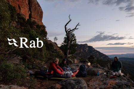 ゼインアーツ神戸三宮店に「 Rab 」コーナーOPEN！
