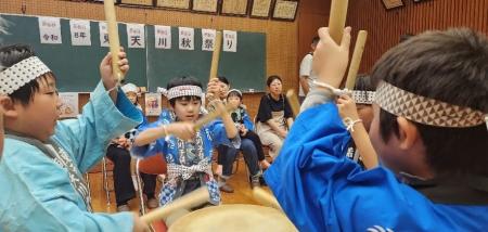 五穀豊穣を願う太鼓巡業が見どころの秋祭りが高槻市の 五穀豊穣を願う太鼓巡業が見どころの秋祭りが高槻市の
