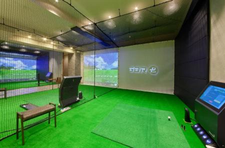 日本最大級のインドアゴルフスクール「STEPGOLF」神奈 日本最大級のインドアゴルフスクール「STEPGOLF」神奈