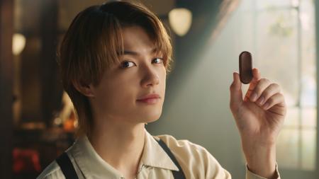 佐野勇斗、「明治 生のとき」新キャラクターに就任! 佐野勇斗、「明治 生のとき」新キャラクターに就任!