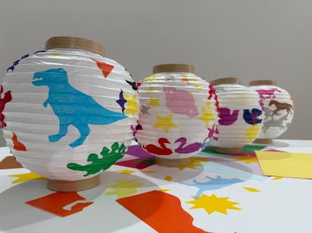 光を手に、まちを感じる。イラストレーター Natsu Yam 光を手に、まちを感じる。イラストレーター Natsu Yam