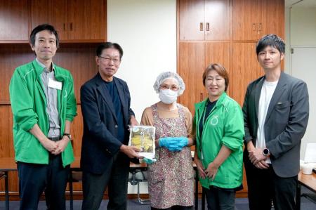 アイティフォー、社員が育てたお米を千代田区のボラン