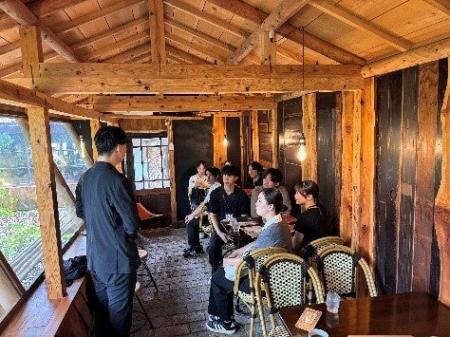 地域事業者との交流を通じた、持続可能な地域創生とデ 地域事業者との交流を通じた、持続可能な地域創生とデ