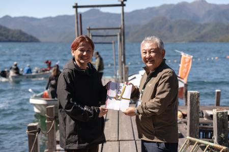 株式会社カンセキ WILD-1がNPO法人Lakeside Storiesに 株式会社カンセキ WILD-1がNPO法人Lakeside Storiesに